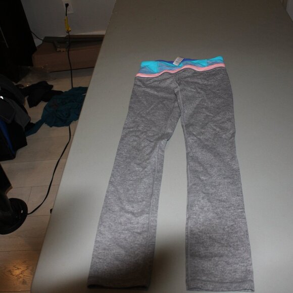 Grey Ivivva Athletic Pants Size 8 - Picture 1 of 5